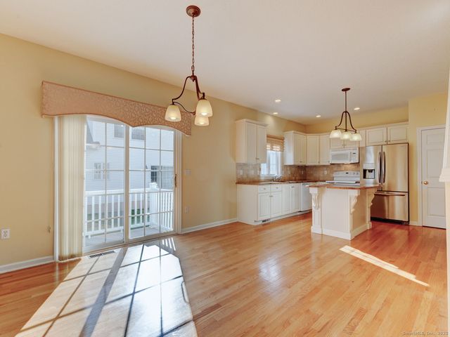 74 Brookview Place 74, Southington, CT 06479