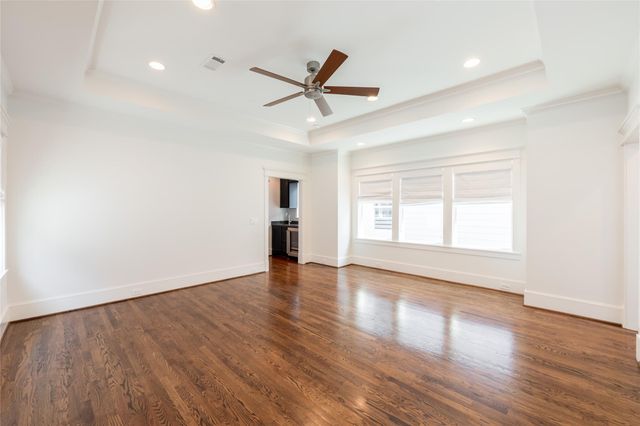 828 E 28th Street, Houston, TX 77009