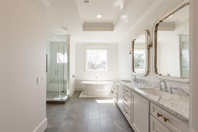 828 E 28th Street, Houston, TX 77009