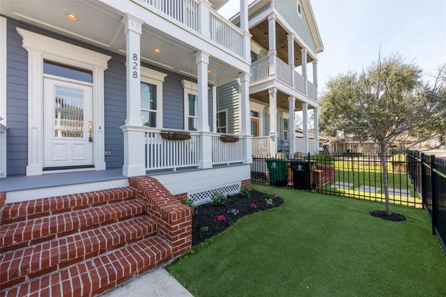 828 E 28th Street, Houston, TX 77009