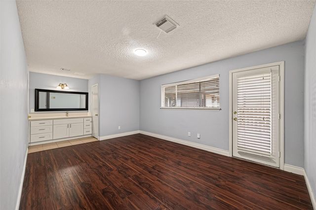 2230 Joel Wheaton Road, Houston, TX 77077