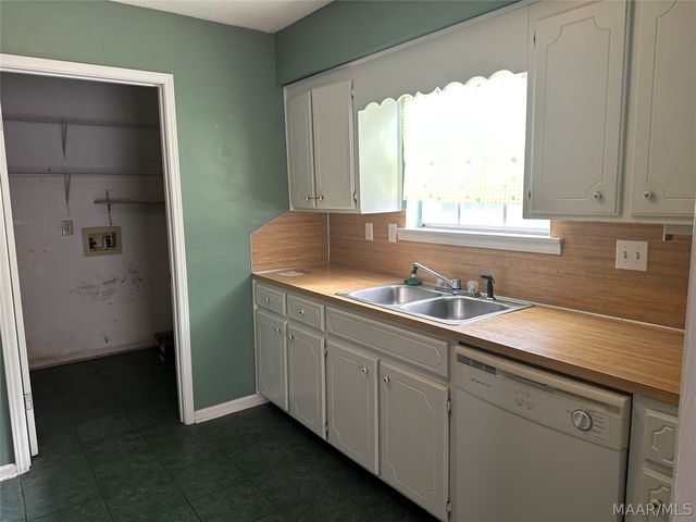 1024 N Burbank Drive, Montgomery, AL 36117