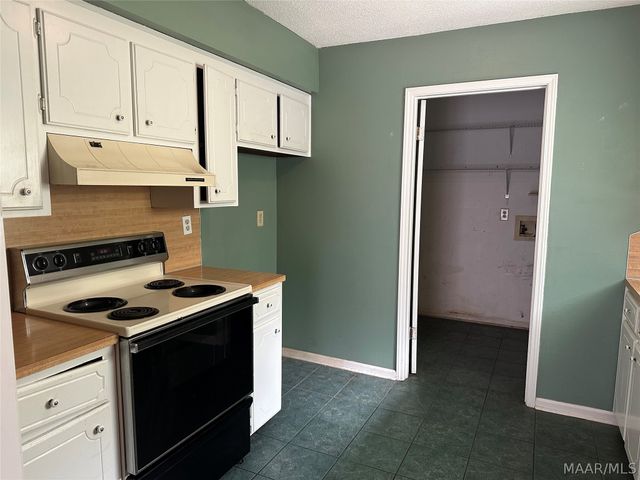 1024 N Burbank Drive, Montgomery, AL 36117