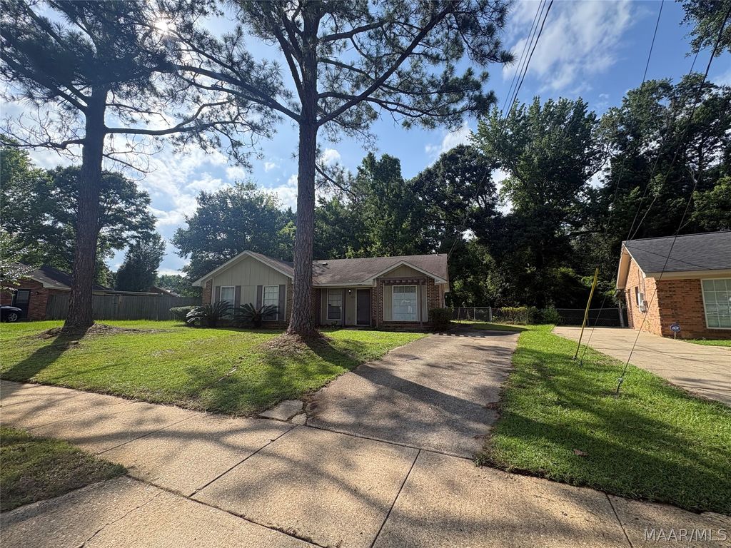 1024 N Burbank Drive, Montgomery, AL 36117