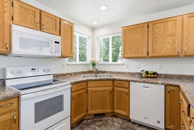 976 W 1400 S, Woods Cross, UT 84087