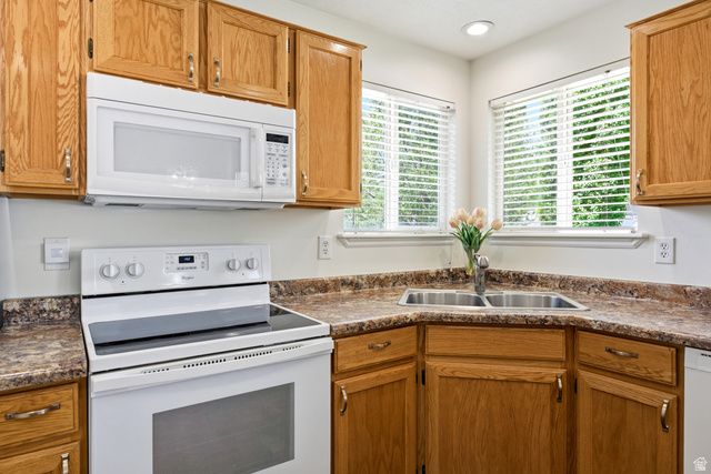 976 W 1400 S, Woods Cross, UT 84087
