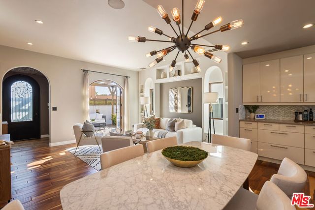 8015 Rosewood Avenue, Los Angeles, CA 90048