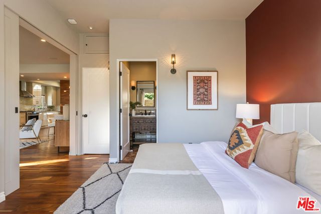 8015 Rosewood Avenue, Los Angeles, CA 90048