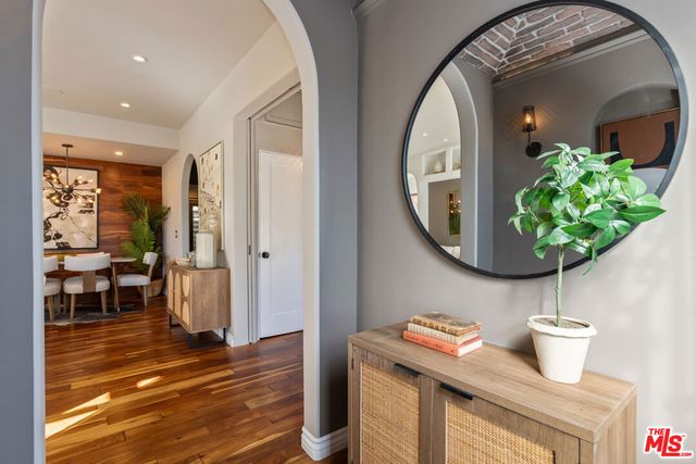 8015 Rosewood Avenue, Los Angeles, CA 90048