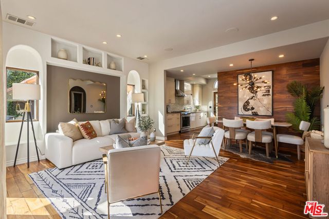 8015 Rosewood Avenue, Los Angeles, CA 90048