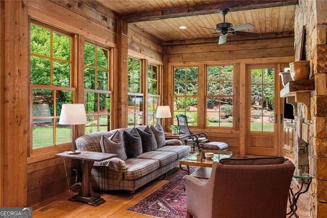 785 Owens Lake Road, Milton, GA 30004
