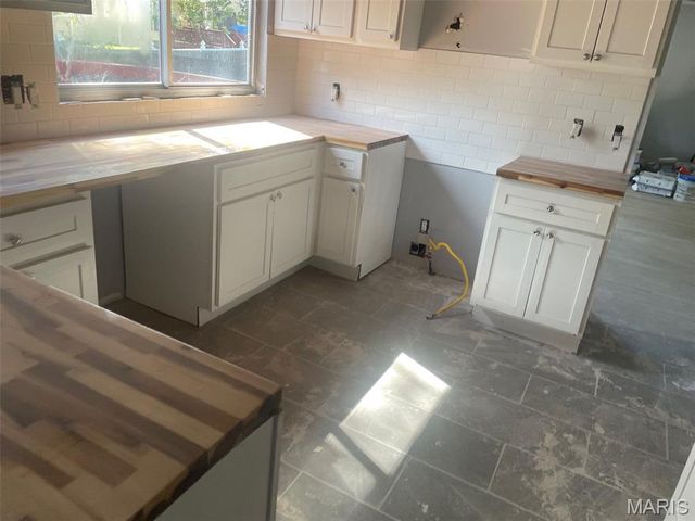 2932 Sherwood Drive, Florissant, MO 63031