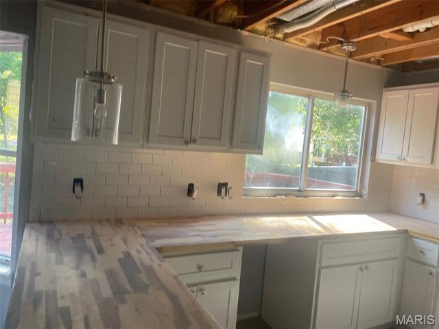 2932 Sherwood Drive, Florissant, MO 63031