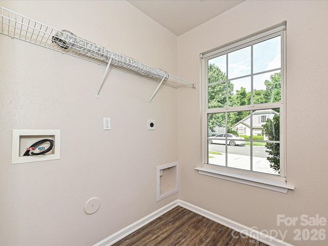 6302 Summerour Place, Charlotte, NC 28214