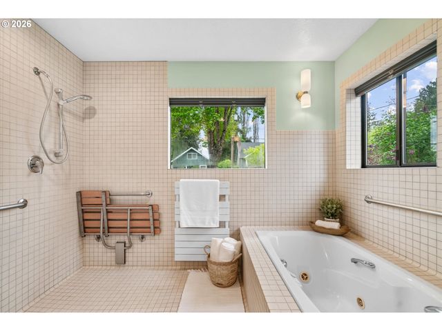 2117 C St, Forest Grove, OR 97116
