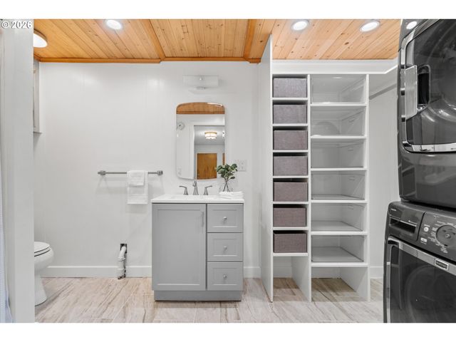2117 C St, Forest Grove, OR 97116