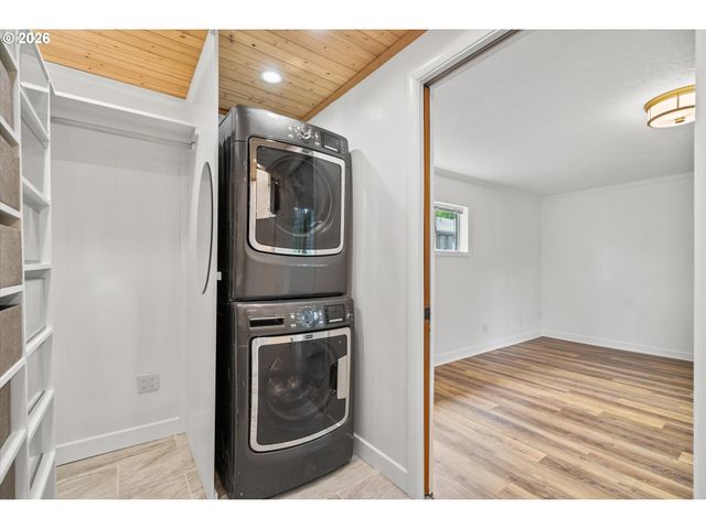 2117 C St, Forest Grove, OR 97116