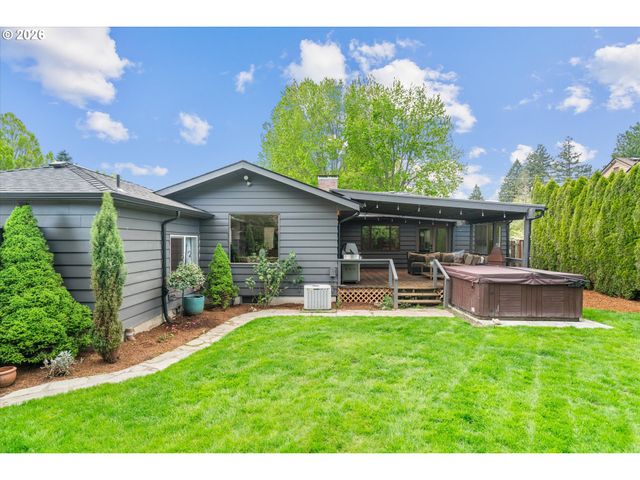 2117 C St, Forest Grove, OR 97116
