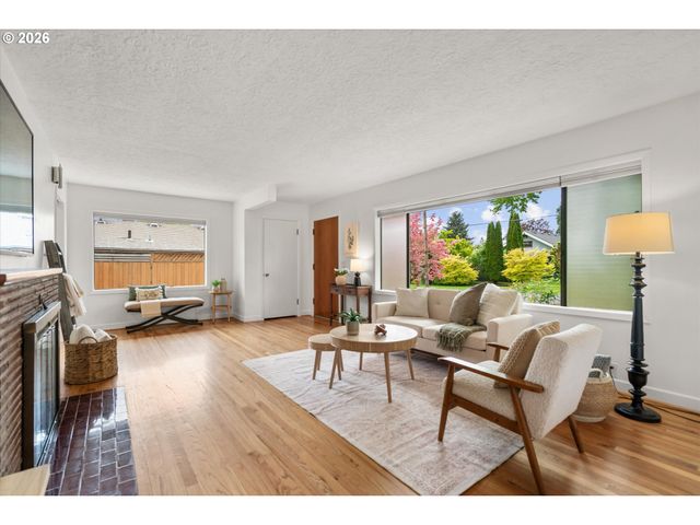 2117 C St, Forest Grove, OR 97116