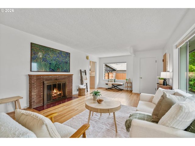 2117 C St, Forest Grove, OR 97116