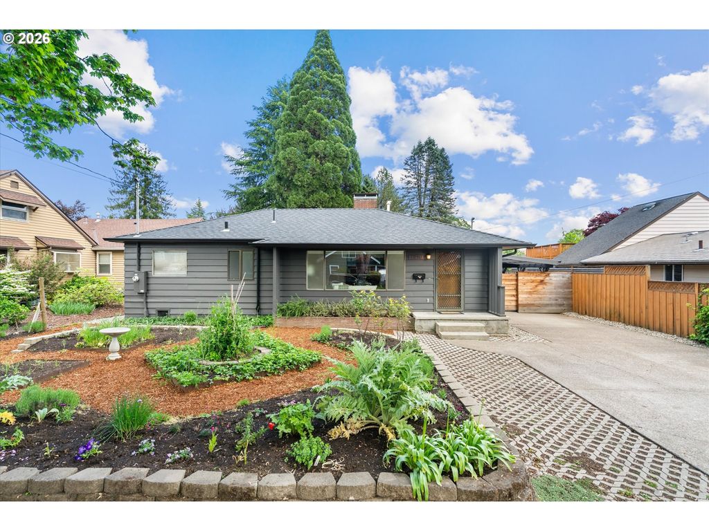 2117 C St, Forest Grove, OR 97116