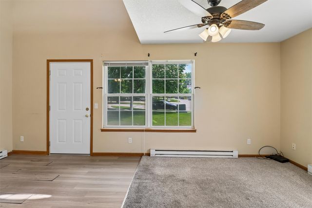1213 10th Avenue NW, Altoona, IA 50009