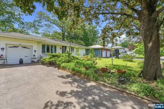 160 Hayes Avenue, Clark, NJ 07066