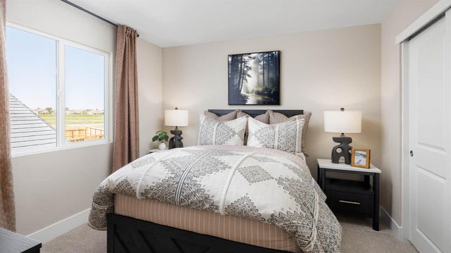 7967 Riverflow Way, Sacramento, CA 95832