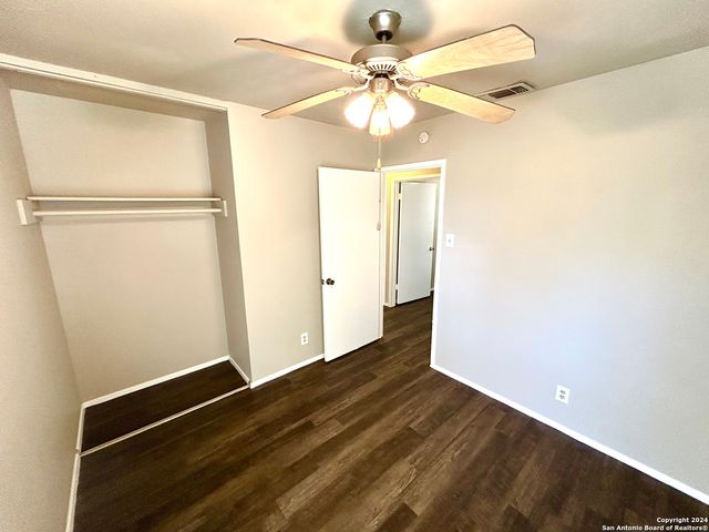 206 Northview Dr., San Antonio, TX 78148