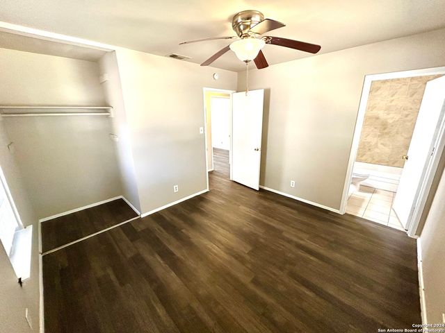 206 Northview Dr., San Antonio, TX 78148