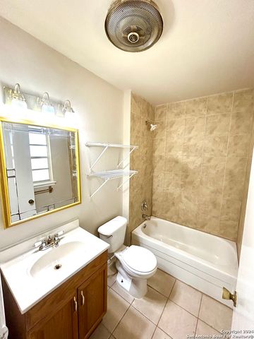 206 Northview Dr., San Antonio, TX 78148