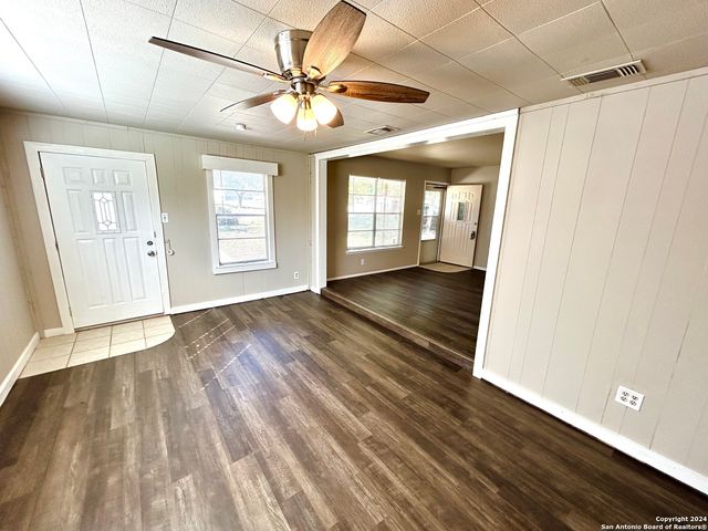 206 Northview Dr., San Antonio, TX 78148