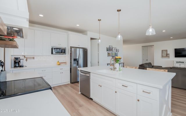 9782 E SILVERADO Court, Prescott Valley, AZ 86315