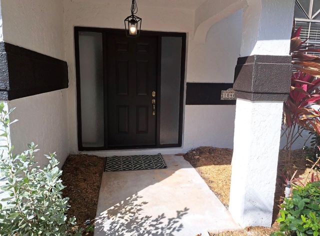 10461 NW 12th Court, Plantation, FL 33322