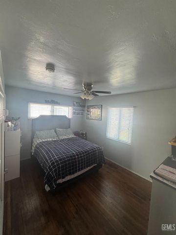 1313 Kelly Street, Bakersfield, CA 93304