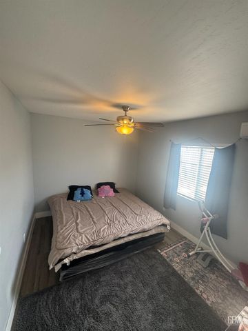 1313 Kelly Street, Bakersfield, CA 93304