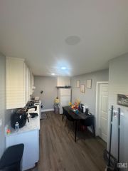 1313 Kelly Street, Bakersfield, CA 93304