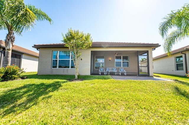 11622 SW Hawkins Terrace, Port St Lucie, FL 34987