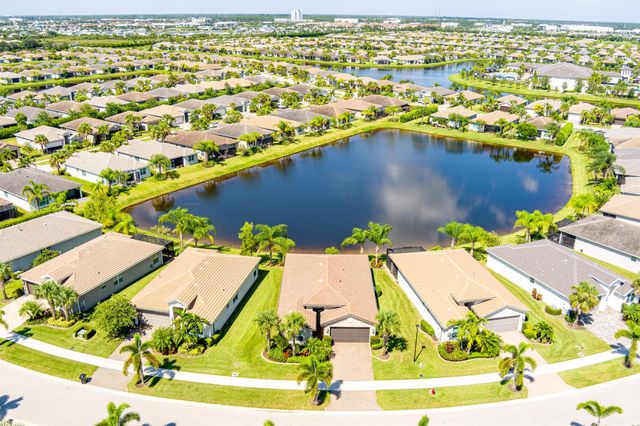 11622 SW Hawkins Terrace, Port St Lucie, FL 34987