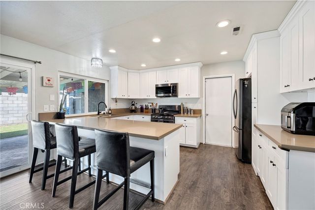 10022 Chula Vista Way, Riverside, CA 92503