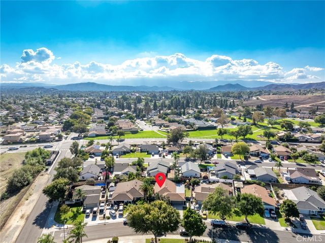 10022 Chula Vista Way, Riverside, CA 92503