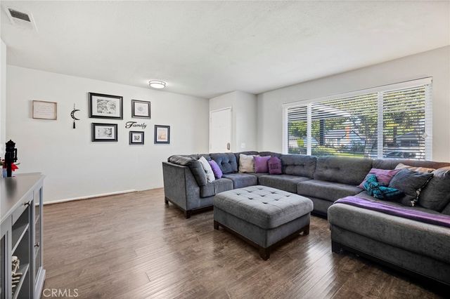 10022 Chula Vista Way, Riverside, CA 92503