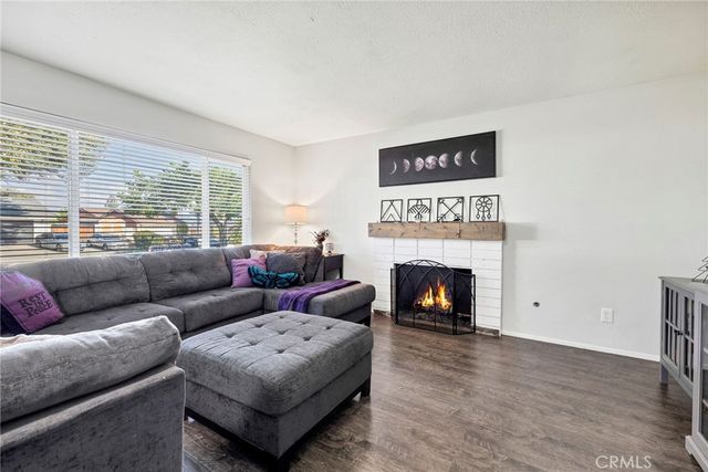 10022 Chula Vista Way, Riverside, CA 92503