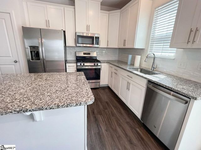 530 Huntingdale Place, Simpsonville, SC 29681