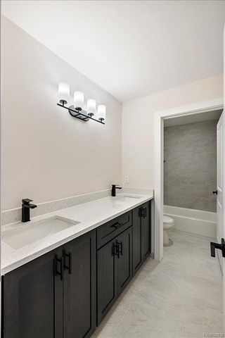 4060 Blossom Drive, Sterling Heights, MI 48314
