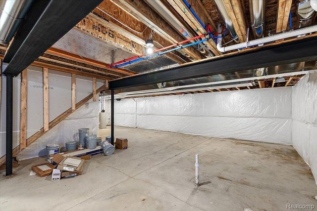4060 Blossom Drive, Sterling Heights, MI 48314