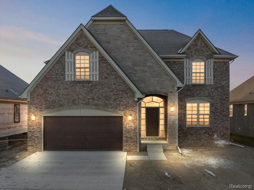 4060 Blossom Drive, Sterling Heights, MI 48314