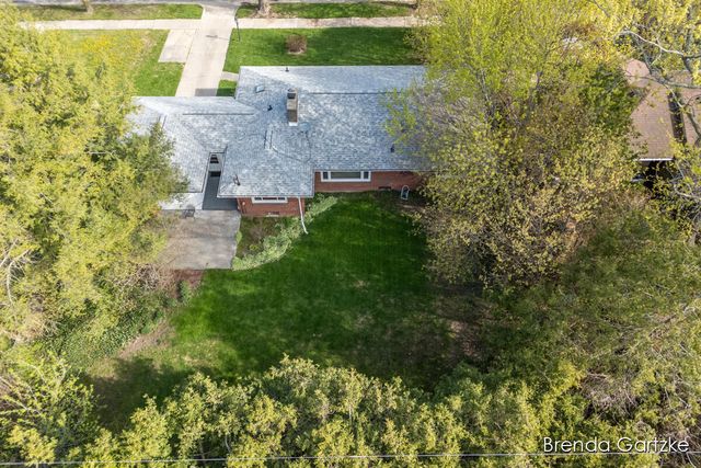 1880 Lynne Lane Nw, City Of Grand Rapids, MI 49504