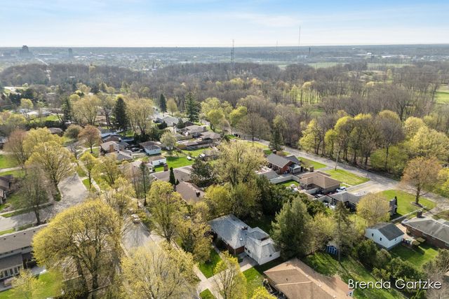 1880 Lynne Lane Nw, City Of Grand Rapids, MI 49504