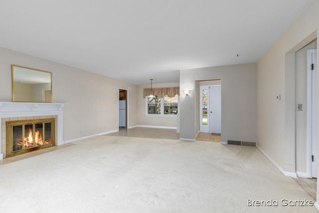1880 Lynne Lane Nw, City Of Grand Rapids, MI 49504
